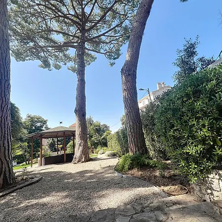 Appartement With Terrace Cannes